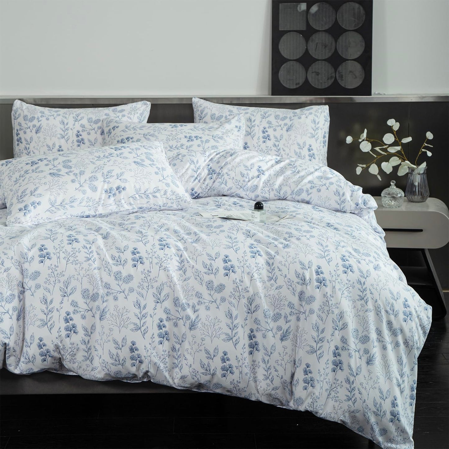 BUPIRD Queen Floral Comforter Set 3 Pieces Soft Cute Bedding Blue Flower Print Botanical Garden Style Comforter and 2 Pillowcases