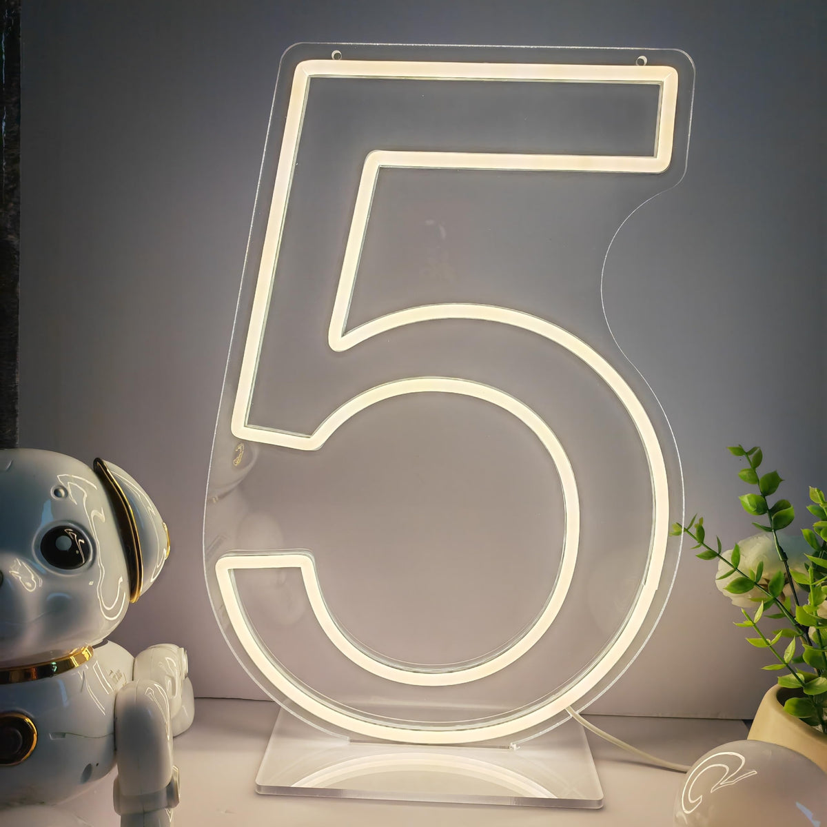 Neon Signs Number 5 Birthdays Decor Neon Lights Party USB Plus Battery Case Light up your baby's birthday with our Neon Number Five Sign (Number 5-Warm White)