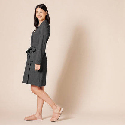 Amazon Essentials Women's Lightweight Waffle Mid-Length Robe (Available in Plus Size), Charcoal Heather, L