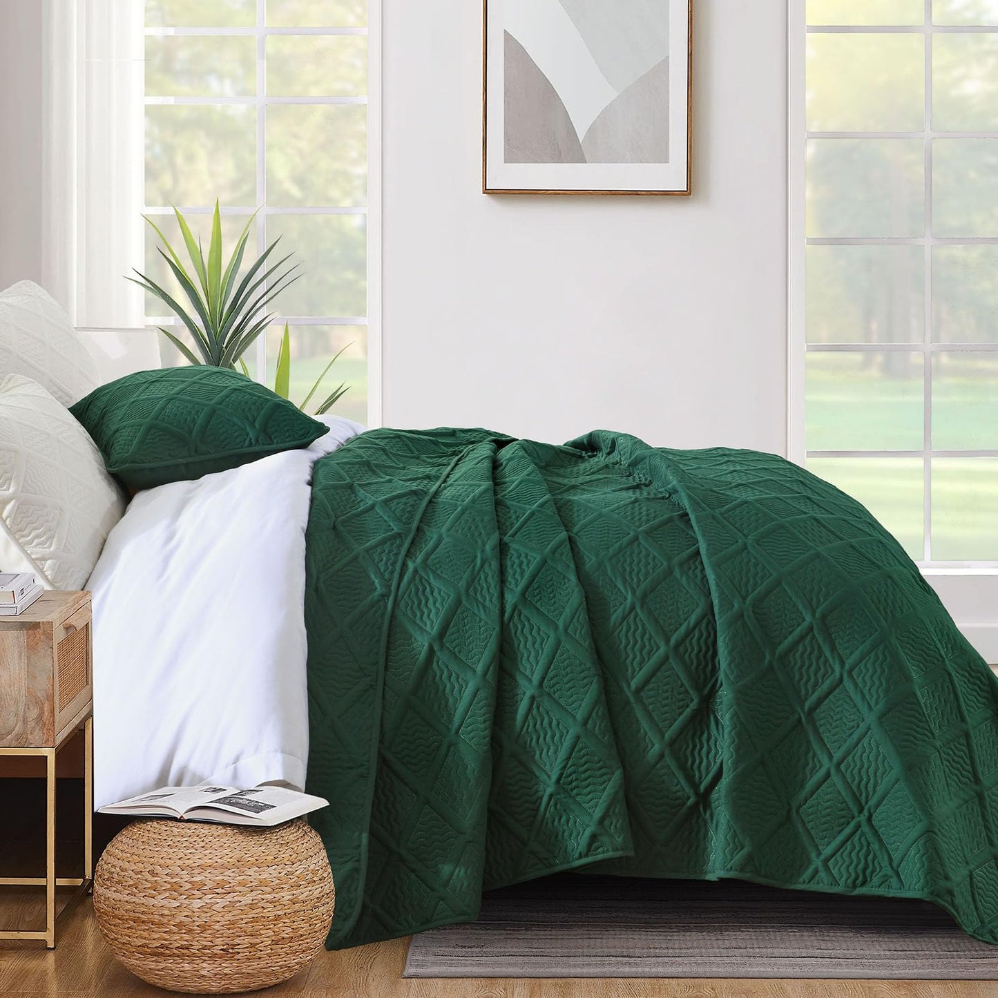 Yiran Quilts Queen Size, Emerald Green Spring Summer Bedspread Bedding Set, 3 Pieces Diamond Pattern Lightweight Microfiber Coverlet with 2 Pillow Shams for All Season 96x90 Inch