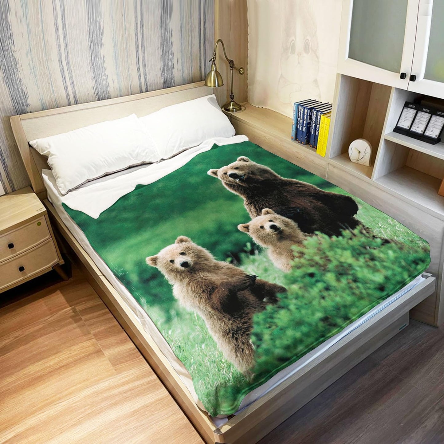 KLRIGR Soft Cozy Fleece Throw Blanket, Brown Bears Print Lightweight Warm Flannel Blanket for Couch Sofa Bed Living Room Bedroom Home Decor, 60x80 Inches