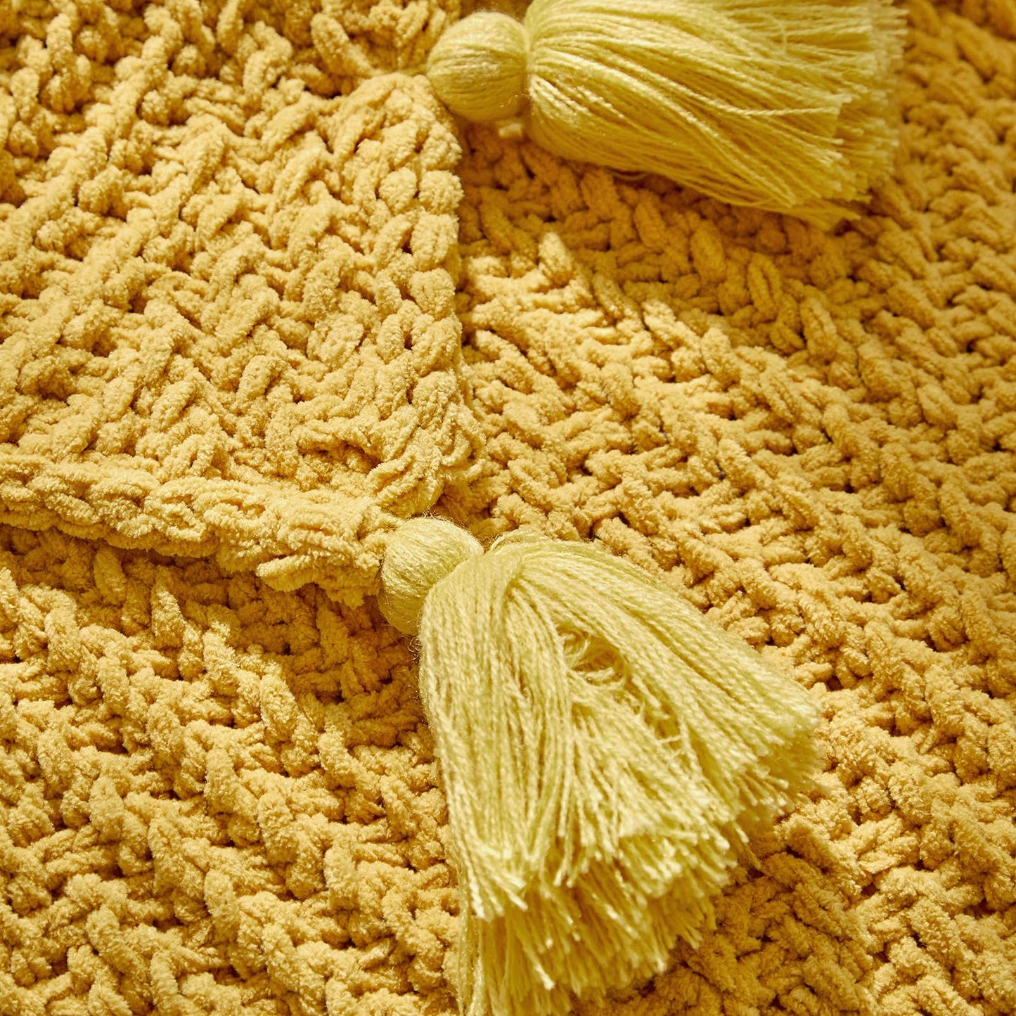 Longhui bedding Knitted Throw Blanket for Couchh, Soft, Cozy Machine Washable