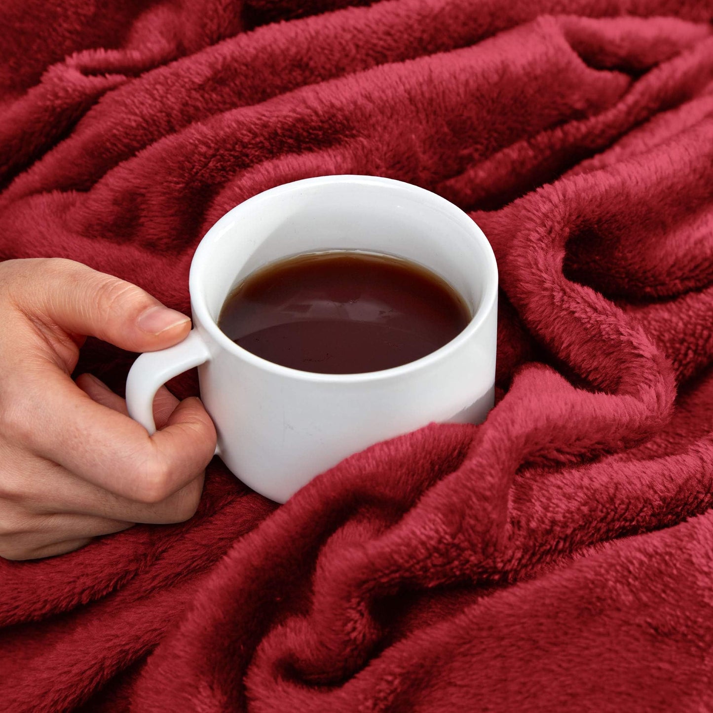 SLEEP ZONE Burgundy Fleece Blanket Super Soft Cozy Throw Flannel Blanket, Lightweight Comfy Fuzzy Blanket Plush Throw Blankets for Couch, Sofa, Bed, Camping, Travel, 90x90Inches