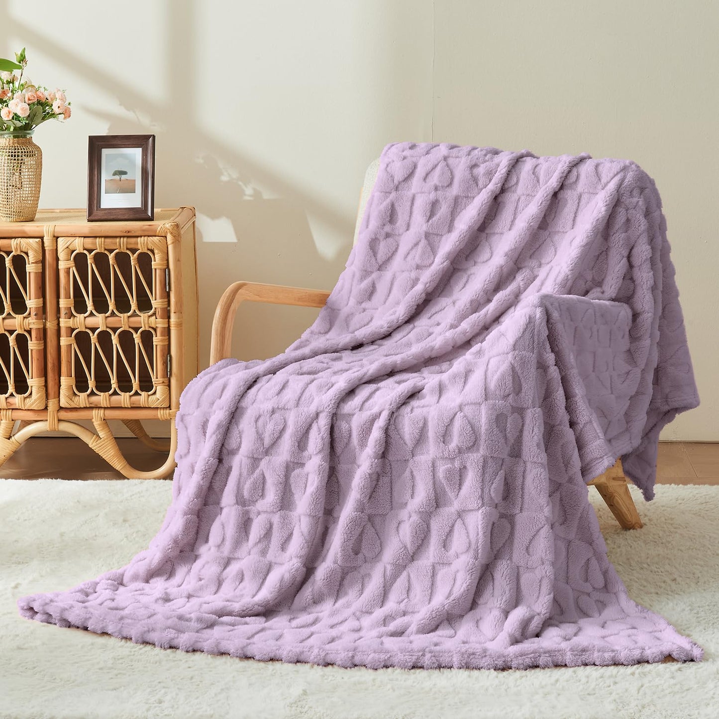 GIOKARNNA Light Purple Throw Blankets with Heart Checkered Throw Blanket for Lover Mom Gifts Fleece Blanket, 60x80 Inches, 300GSM