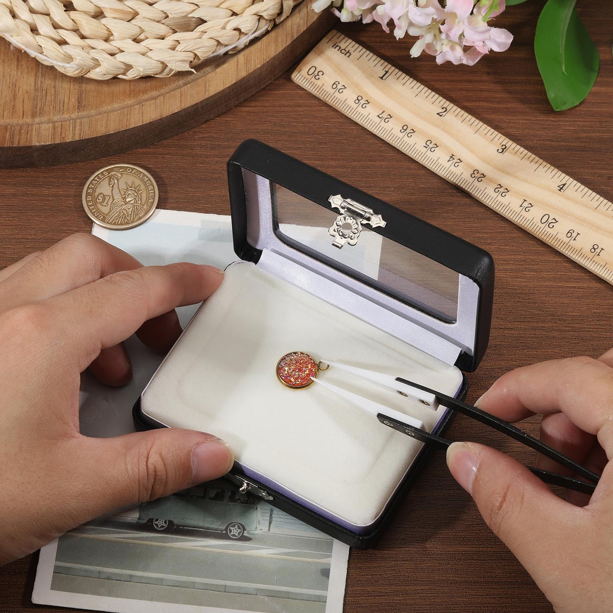 CONCHLERY Gem Display Loose Stone Box Rectangle Stone Box Loose Gemstone Display Case with Clear Top Lids and Sponge, Black
