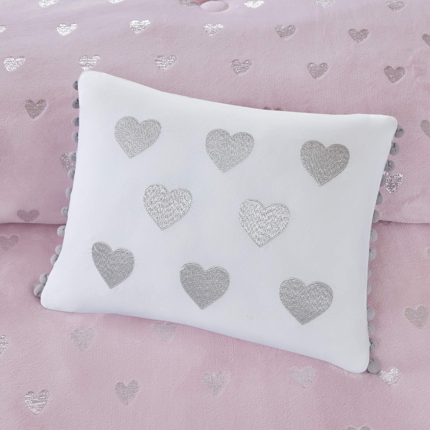 Intelligent Design Twin Comforter Set, 3 Piece Metallic Hearts Cozy Bedroom Set for Girls, Twin Bed Set Soft & Plush Comforter, All Season Fluffy Bedding Set, Rosalie, Twin/Twin XL, Pink Silver