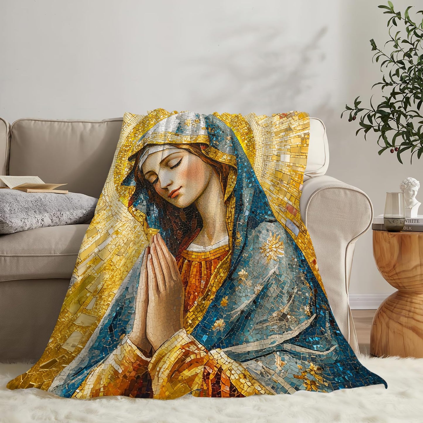 Virgin Mary Blanket Soft Fuzzy Fleece Golden Mother of God Catholic Blankets Decor Cozy Warm Plush Flannel Blanket Gifts for Boys Girls Men Women Home Chair Sofa Couch Bed 50"X40"