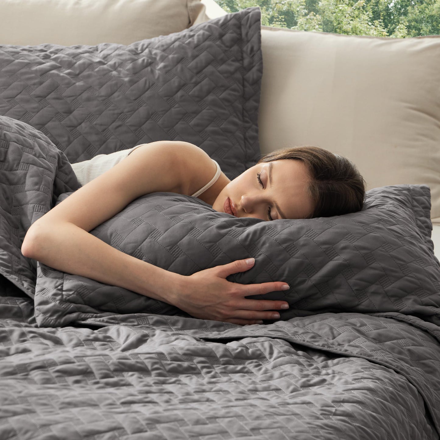 Bedsure Quilts King Size - Grey Bedspreads King Size with Basket Weave Pattern, Soft Quilt Bedding Set, Lightweight Comforter Set Coverlet for All Seasons with 2 Pillow Shams (106" x 96")