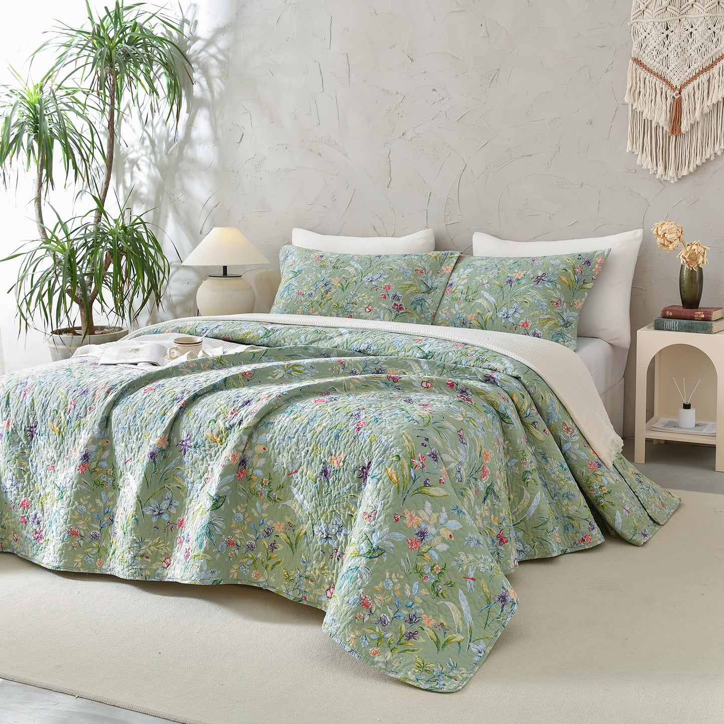 Sanracie Oversized King Bedspread(128"x120"),100% Cotton Green Floral Quilt Set 3Pcs Lightweight Flower Bird Butterfly Print Botanical Bedding Coverlet California King Size Extra Large Wide