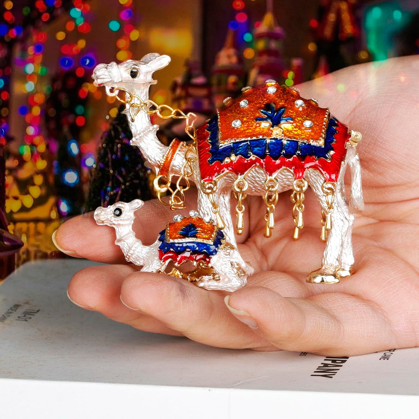 SEVENBEES Hand-Painted Mother-Son Camels Hinged Trinket Box Decoration - Unique Animal Figurine Collectible Gift with Enameled Crystals,Rings, Earrings Storage for Home Decor