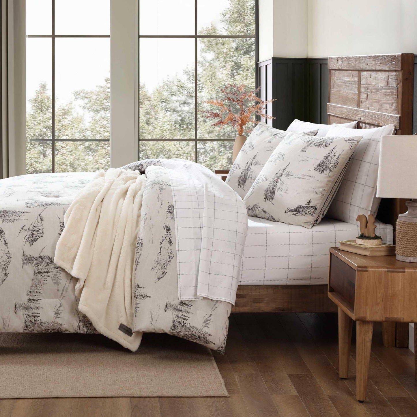 Eddie Bauer - Queen Duvet Cover Set with Shams, Cotton Percale Bedding, Reversible, Center Closure, Rocky Mountain Cabin Grey