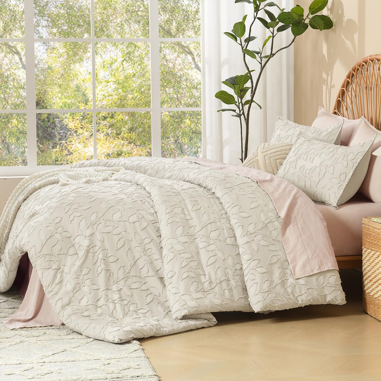 Litanika King Size Comforter Set Beige, 3 Piece Cream Boho Tufted Bedding, Fluffy Farmhouse Bed Set for All Season with 2 Leaf Pattern Pillowcases（104x90In）