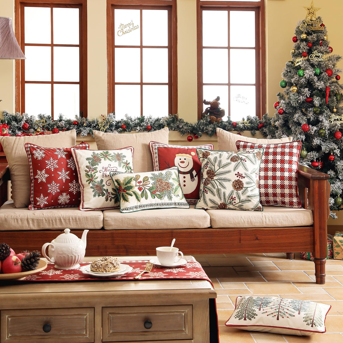 ISAENNE French Chrismas Velvet Throw Pillow Cover,Set of 2,18"x18"-Carol B