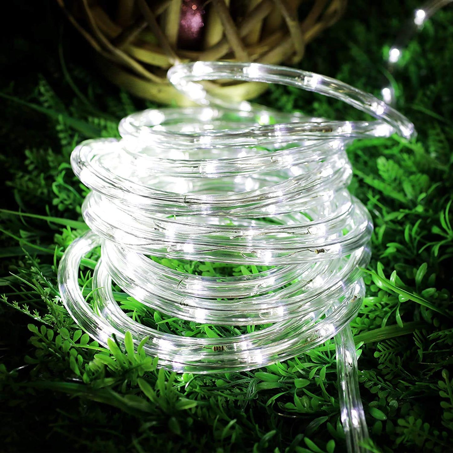 Lepro Outdoor Rope Lights Mains Powered, Connectable, 10m/33ft 240 LED Outdoor Garden Lights Plug in, Bright Cool White, Waterproof 10mm Thick Rope Lighting for Garden, Patio, Tree, Pathway, Christmas