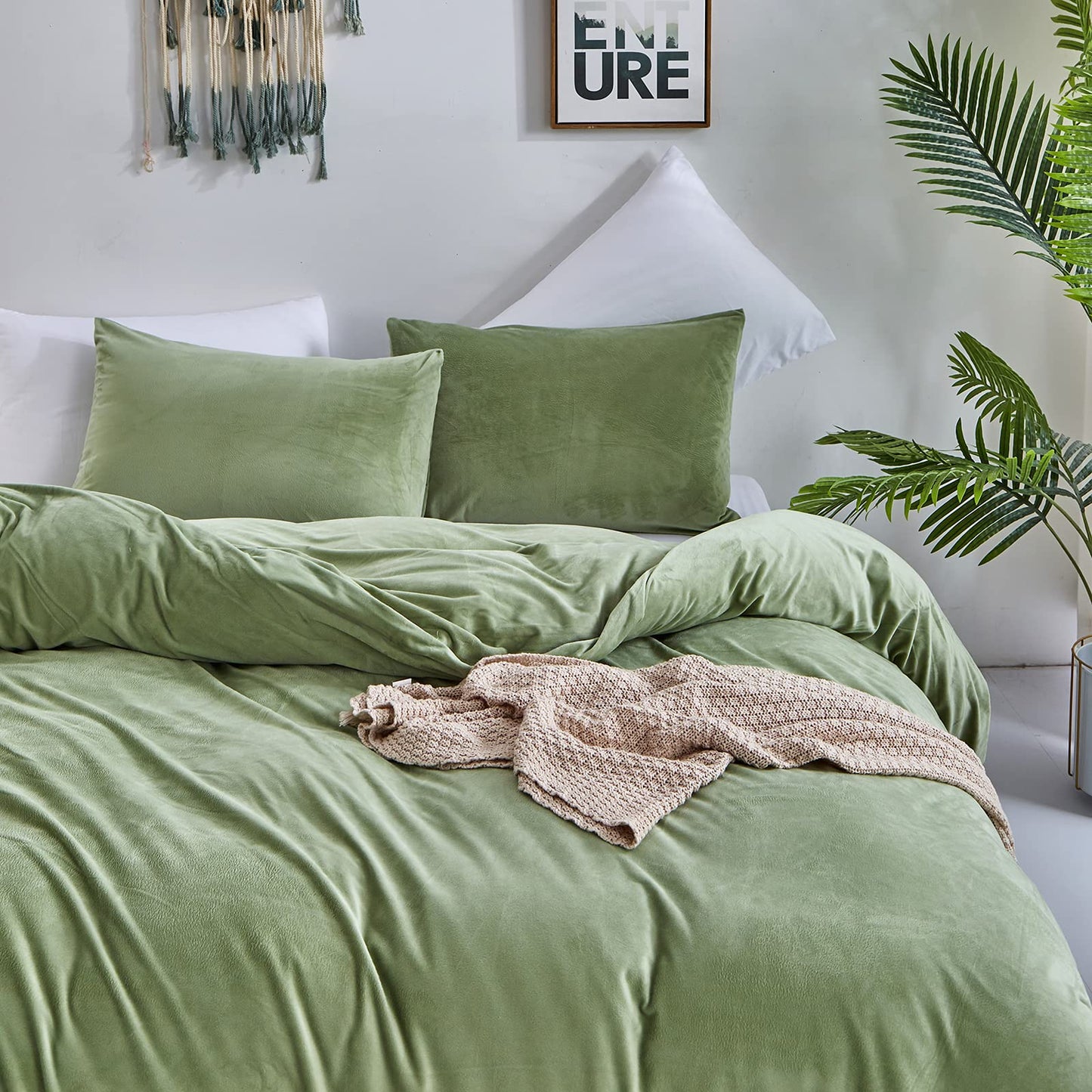 CLOTHKNOW Green Velvet Queen Bedding Set 3Pcs Duvet Cover Sets Sage Green Bedding Cover Queen with 2 x Pillowcases