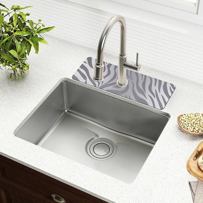 Kitchen Sink Splash Guard 1 PC 14.7 Inch Sink Faucet Mat Splash Guard