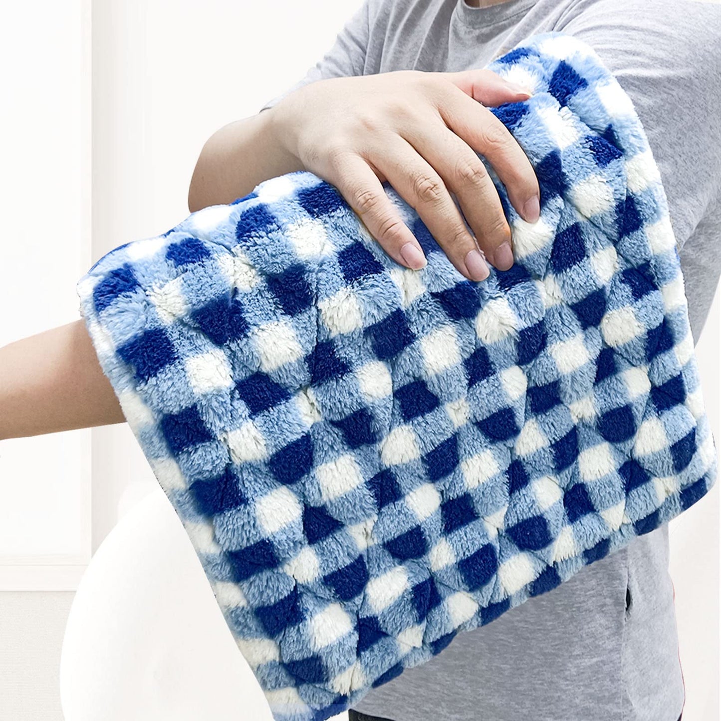 GOQOTOMO Full Weighted Electric Heating Pad for Back/Waist/Abdomen/Shoulder/Neck Pain and Cramps Relief - 2.3 lb Weighted with Auto-Shut Hot Heated Pad(12 * 24", LB002) Blue&White Grid