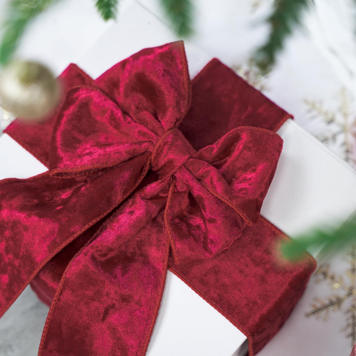 HUIHUANG Red Velvet Ribbon Wired 2-1/2 inch, Christmas Velvet Ribbon for X-mas Tree, Large Bows, Wreaths, Gift Wrapping, Garland, Home Decor, Crafts-Continuous 10 Yards/Roll