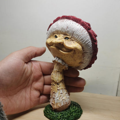 MOLMH Weird Garden Decor for Outside Charming Magic Witch Mushroom Statue, Perfect for Outdoor Statues and Celebrations, Weatherproof Resin Sculpture Garden Decorations
