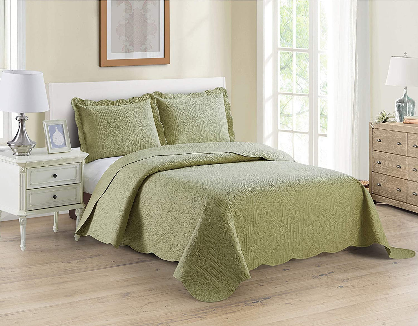 Home Collection 3pc Full/Queen Over Size Luxury Embossed Bedspread Set Light Weight Solid Sage Green New