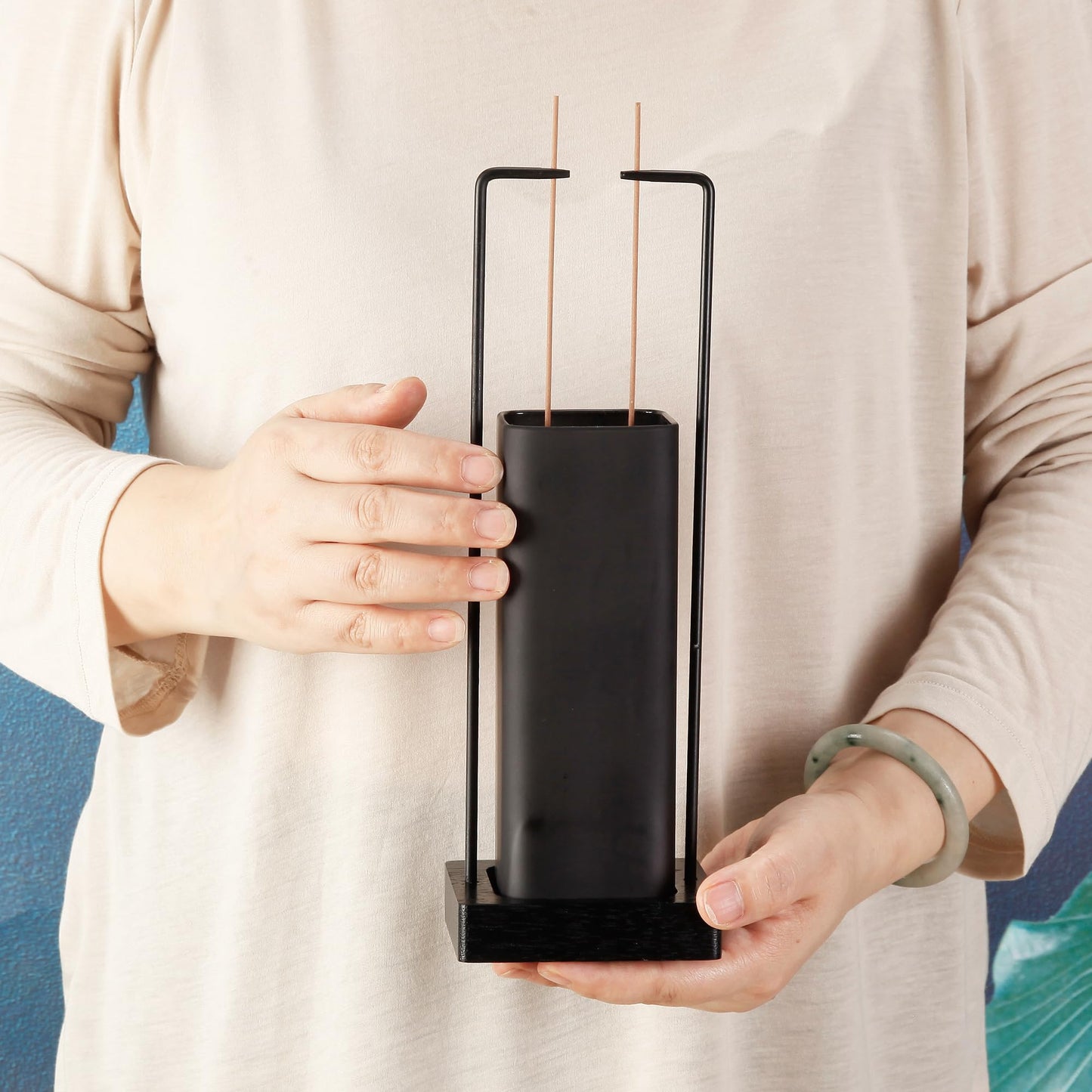 Hukalw Incense Holder for Sticks, Upside Down Incense Burner with Removable Black Glass Ash Catcher Anti-Ash Flying