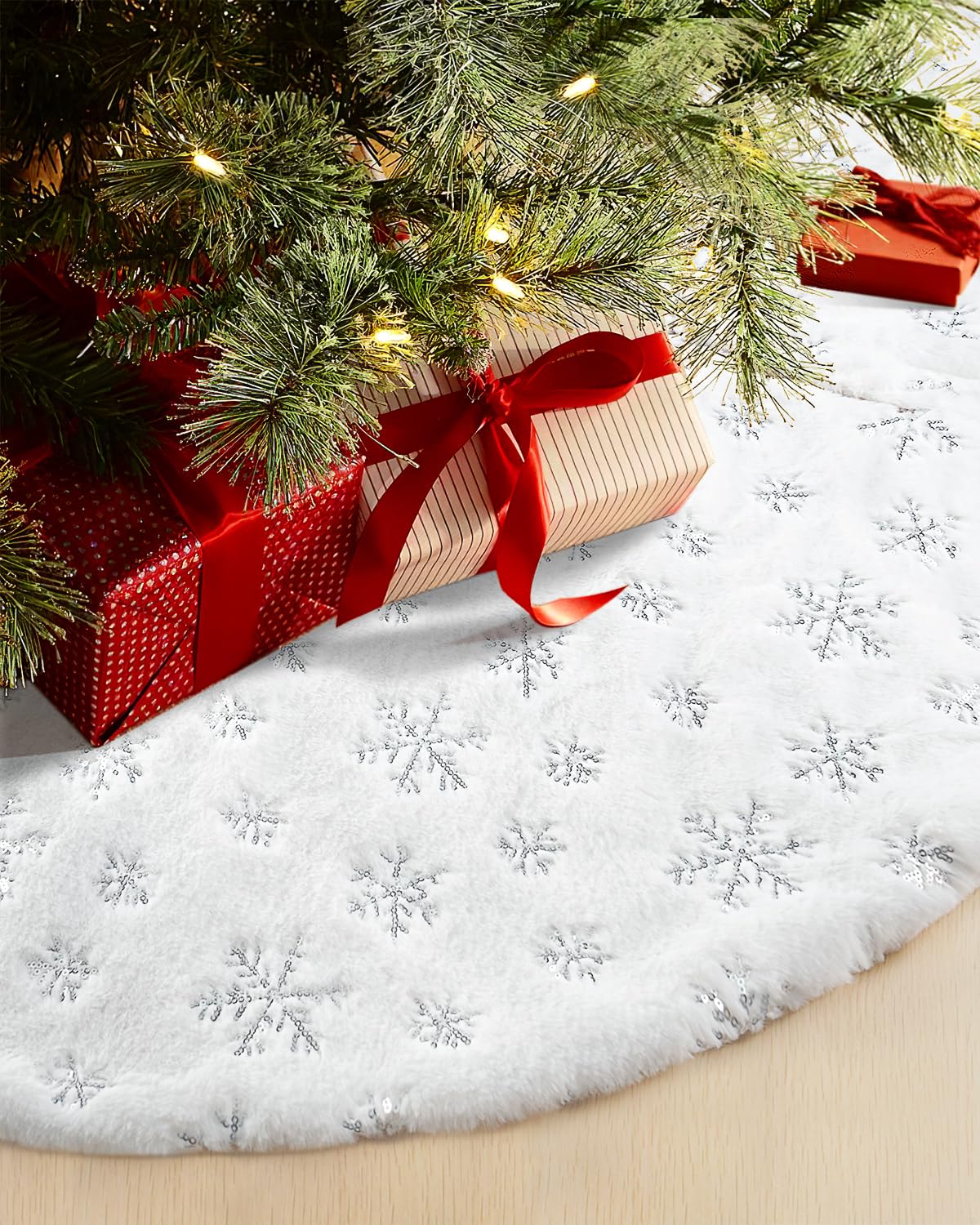 COOLWUFAN 48 Inches Faux Fur Christmas Tree Skirt for Xmas Tree Holiday Party Decorations White Plush Silver Sequin Snowflake (Silver)