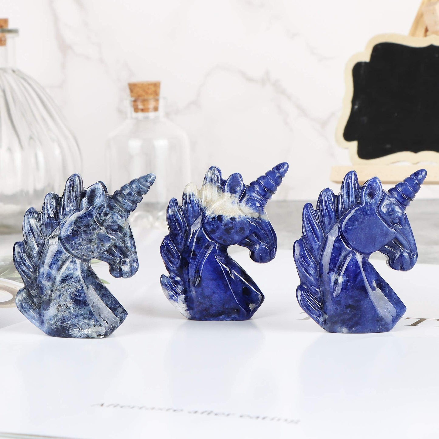 Artistone Crystal Unicorn Figurine Ornament Decor Hand Carved 2 Inches Sodalite Unicorn Statue Animal Healing Collectible Figurine Reiki Paperweight Home Office Girl Gifts