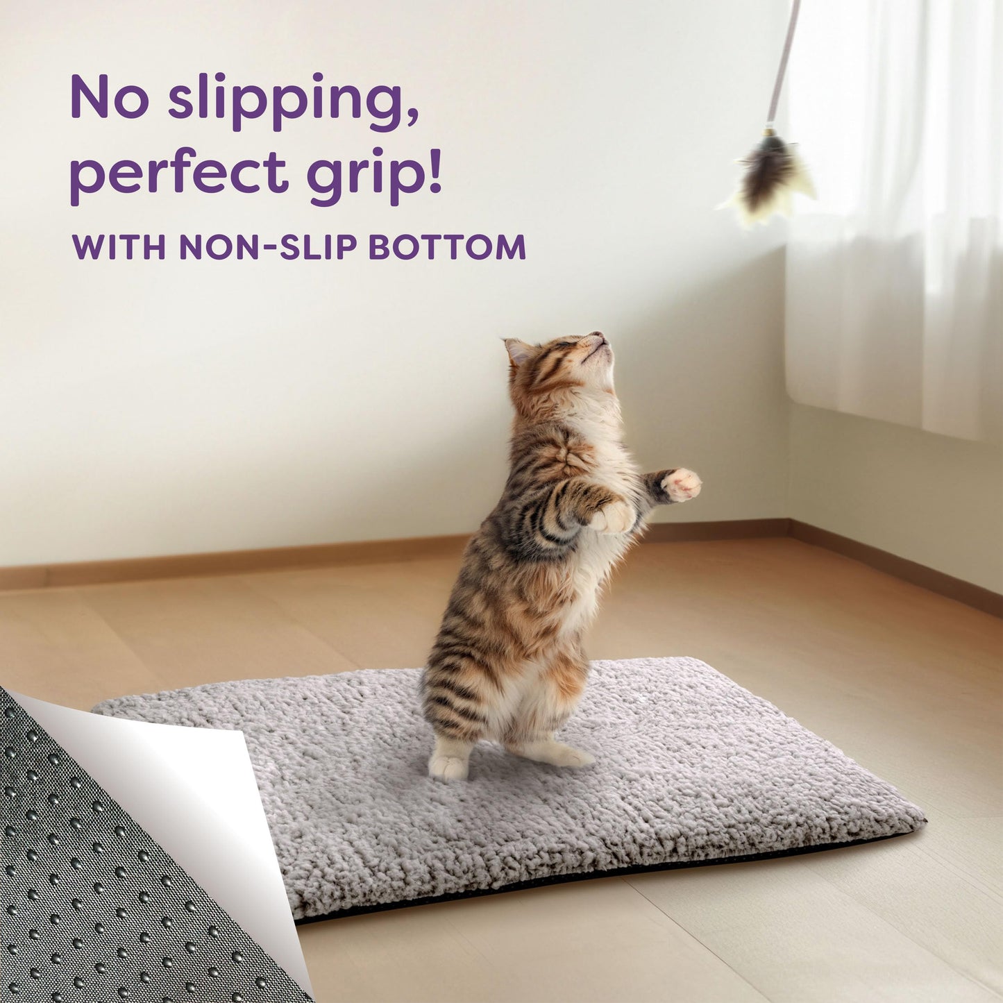 Knupis Self Heating Cat Bed - 60 x 45 cm - Soft & Cuddly Cat Blanket - Noise Dampening - Washable Cover - Non-Slip Underside (Grey)