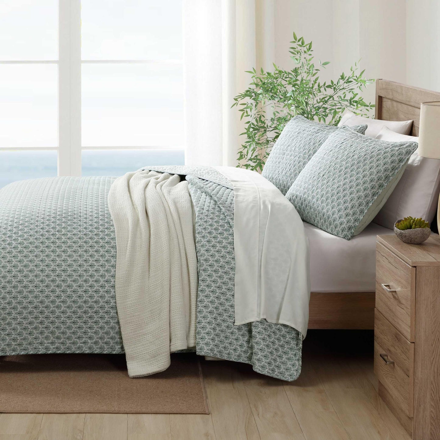 Tommy Bahama - King Quilt Set, Super Soft Cotton Bedding with Matching Sham(s), Super Soft, Oeko-Tex Certified (Coastal Batik Green, King)