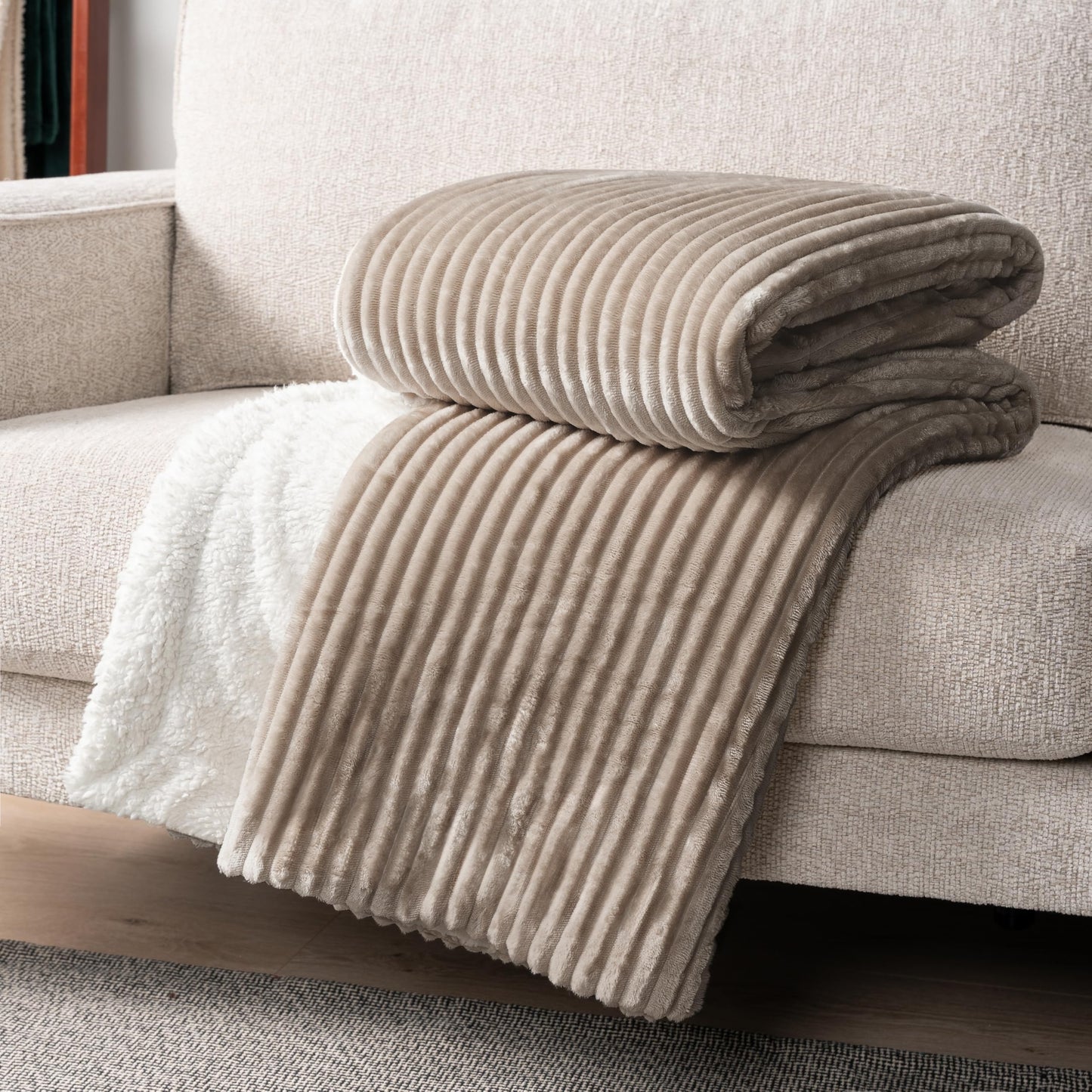 PAVILIA Tan Taupe Sherpa Fleece Throw Blanket for Couch Twin, Soft Plush Fuzzy Blankets, Fluffy Flannel Sherpa Blanket for Bed, Warm 3D Ribbed Winter Blanket Gift, 60x80 inches