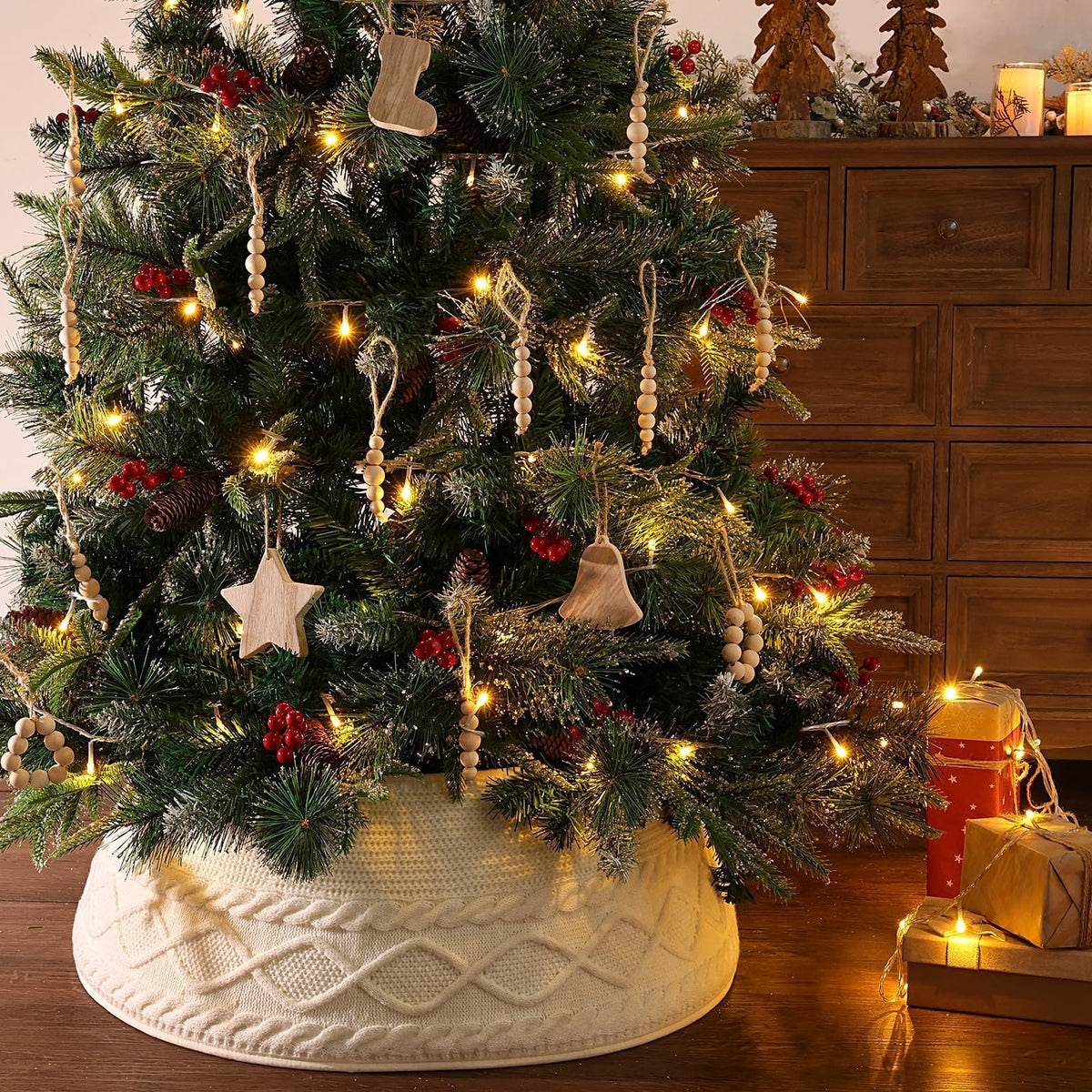 Treory Knitted Christmas Tree Collar: Cream Crossed Diamond Edge Chunky Cable Knit Christmas Tree Collars for Artificial Trees, Farmhouse Rustic Tree Ring Tree Skirt for Christmas Home Décor
