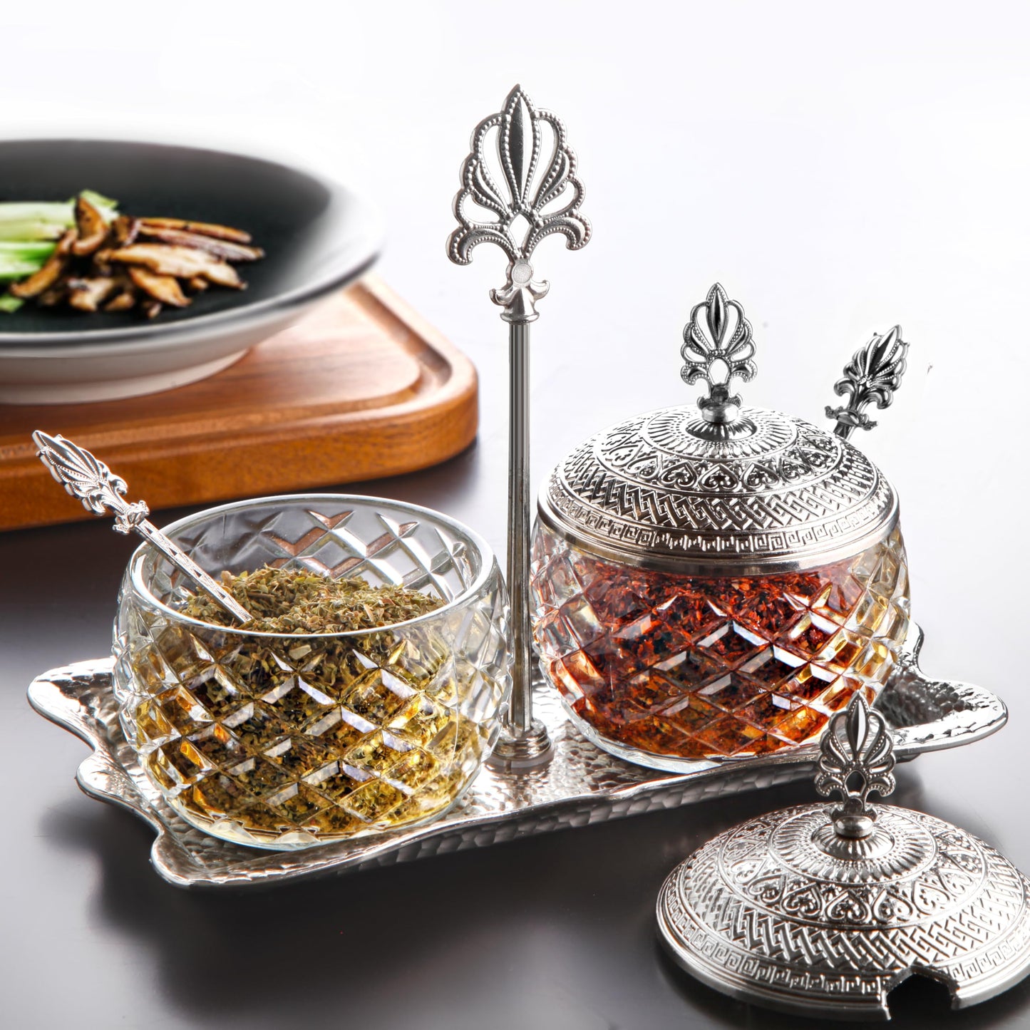 Alisveristime 2-Piece Spice Holder Set with Zamac Lids, Glass Jars, and Metal Tray Stand - Elegant Storage for Sugar, Salt, and Spices (Gold & Silver) (Silver)