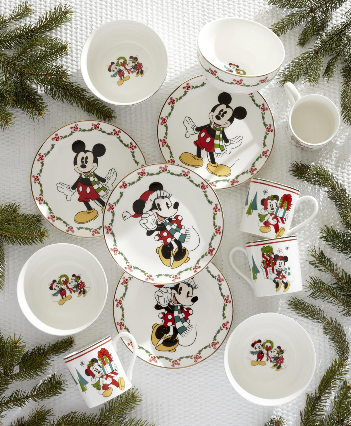 Lenox Disney Holiday Serveware Collection – 12-Piece Dessert Set