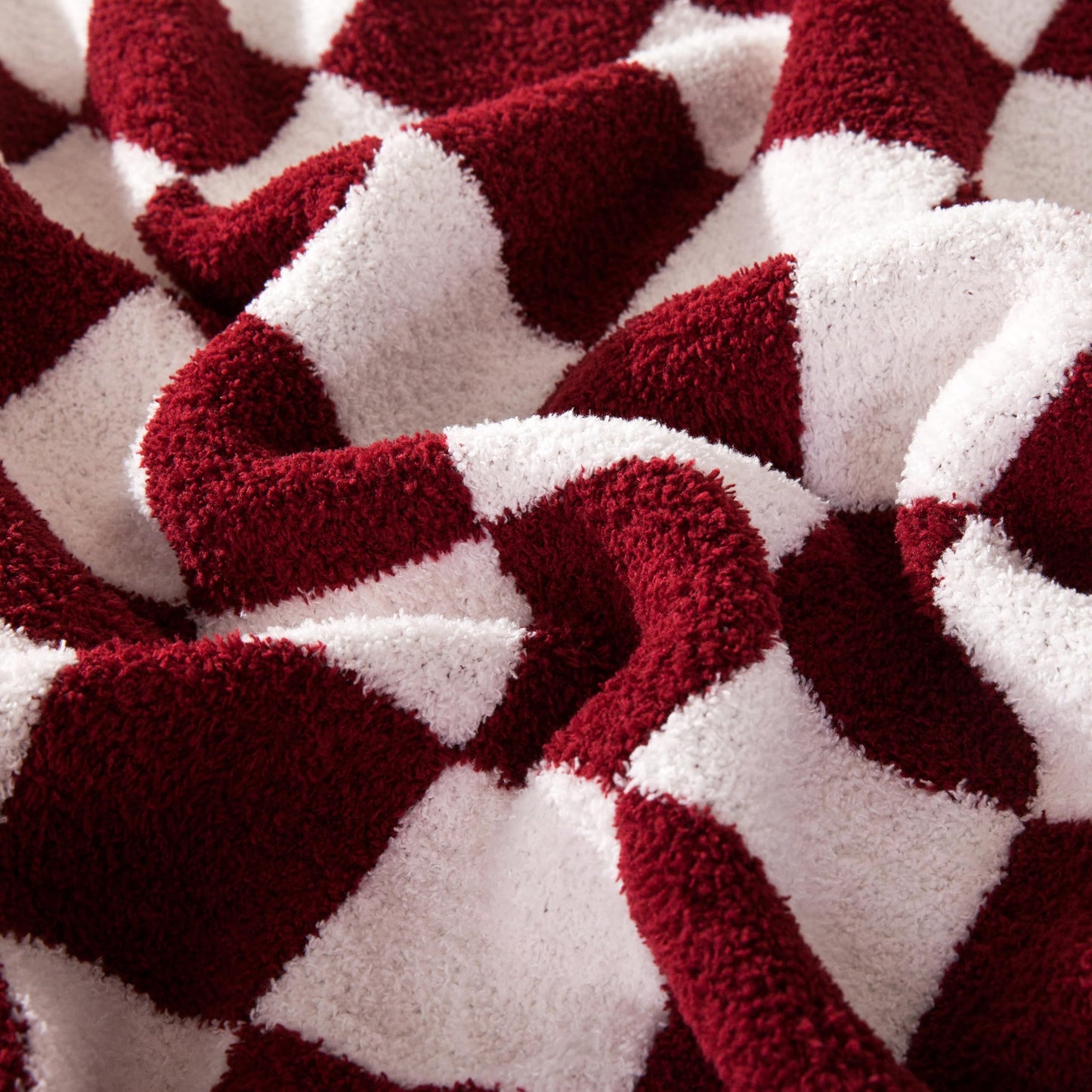 Elegant Comfort Checkered Throw Blanket, Burgundy Super Soft Cozy Fluffy Warm Throw Blankets for Couch, Sofa, Chair, Bed, Camping, Picnic, Travel Lightweight Bed Blanket (50" x 70")