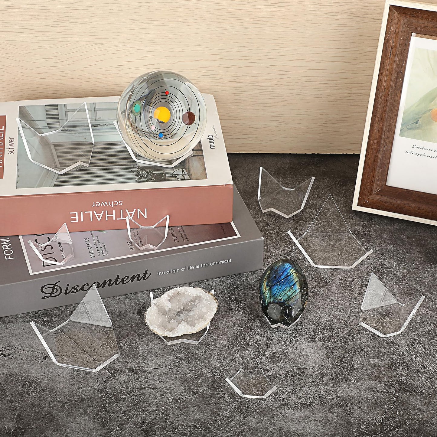 Hipiwe 12 Pcs Acrylic Triangle Display Holder - Display Easel Stands for Geodes Crystal Mineral Agate Fossil Coral, Clear Rock Display Stands for Small Collectibles, (Small+Medium+Large)