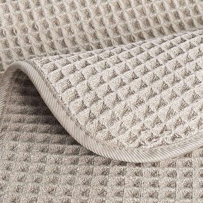 POLYTE 430 GSM Microfiber Lint Free Washcloth Face Towel, 13 x 13 in, 4 Pack