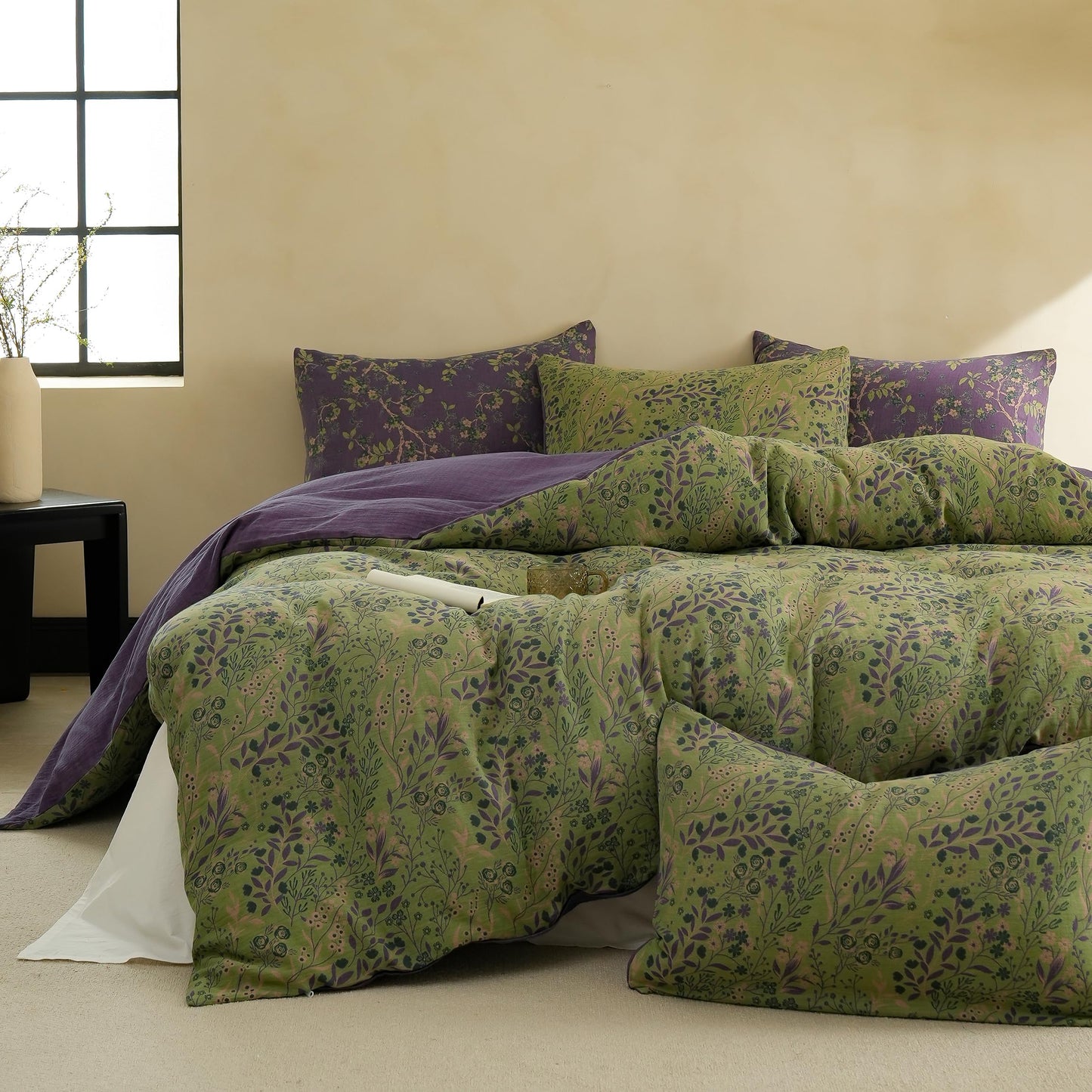 BISELINA 100% Cotton Muslin Duvet Cover Set Queen, 3 Pcs Yarn-Dyed Jacquard Textured Reversible Floral Design, Soft and Breathable Bedding Set with Zipper Closure, Green Purple