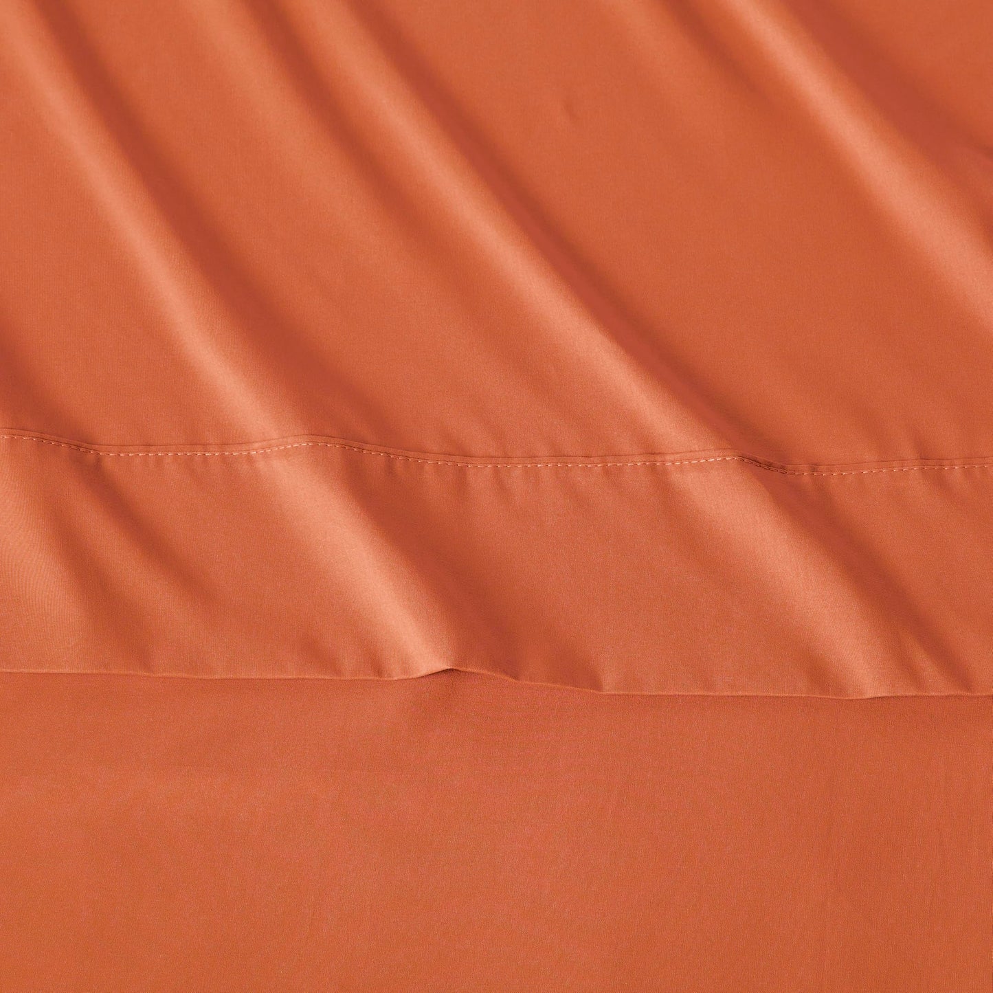 Amazon Basics Lightweight Breathable Microfiber 4-Piece Bed Sheet Set, Brick, Solid, Queen
