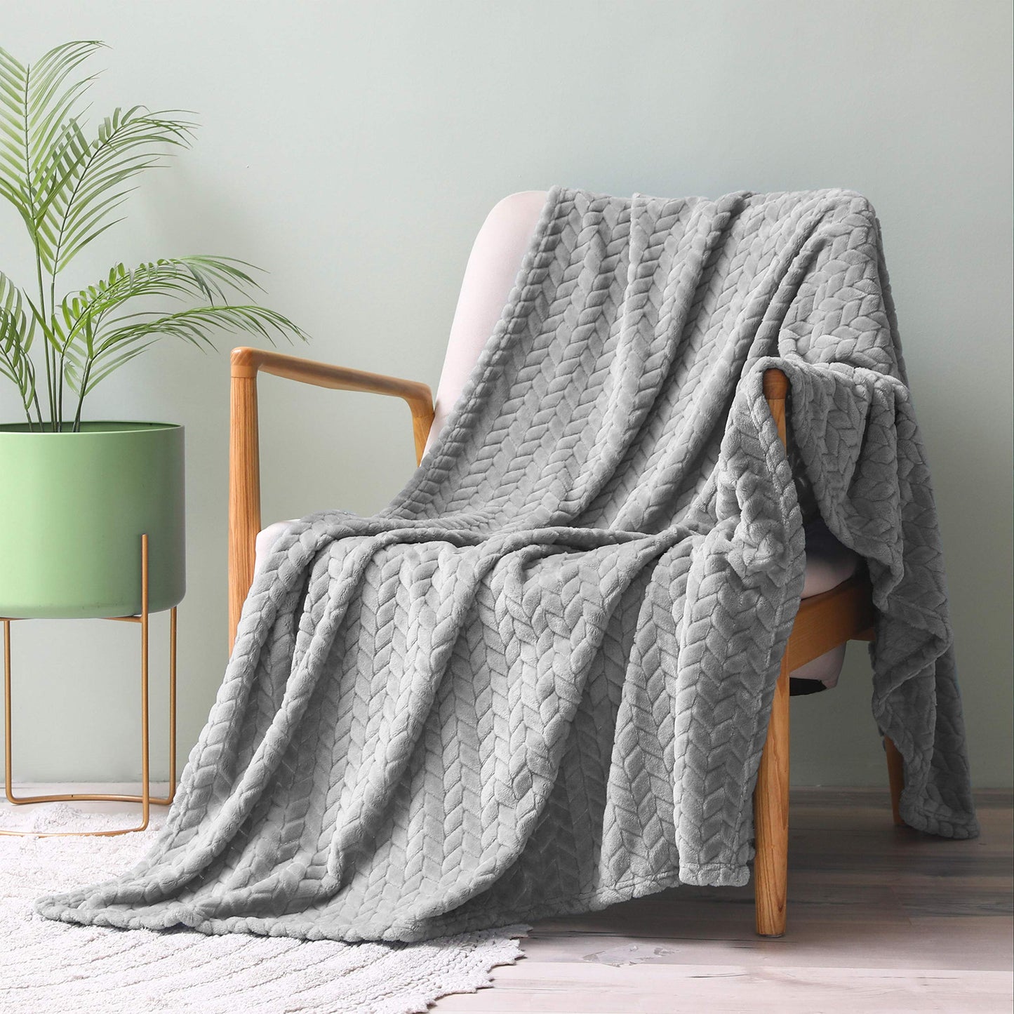 Exclusivo Mezcla Extra 50x70 Inches Leaves Pattern Throw Blanket and 50"x60" Sherpa Fleece Throw Blanket