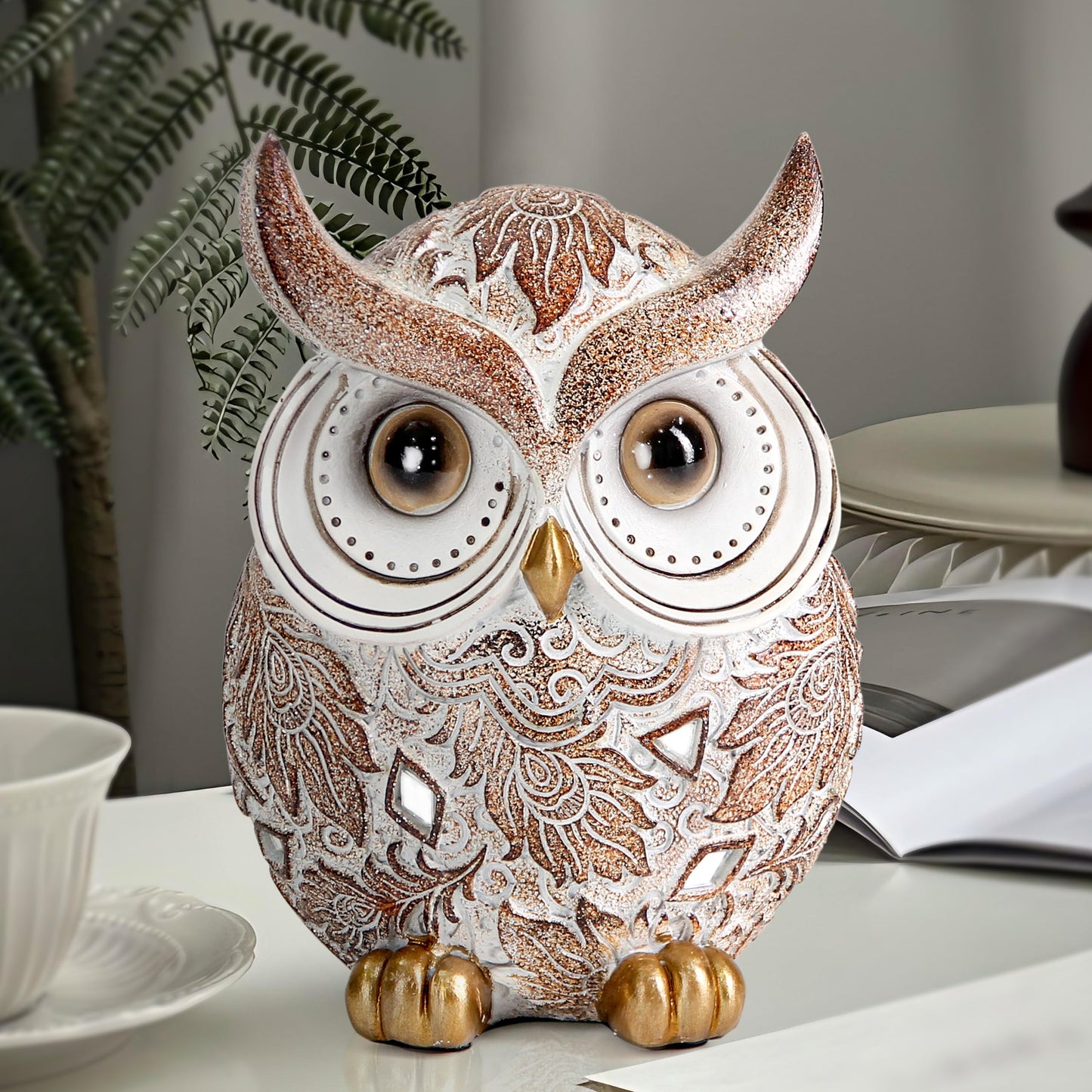 Smadeer Owl Statue and Figurine for Home Decor Accents Adorable Owl for Shelf Bookshelf Bedroom Living Room Office Table Desk Modern Decorations Animal Sculpture for Birds Lovers