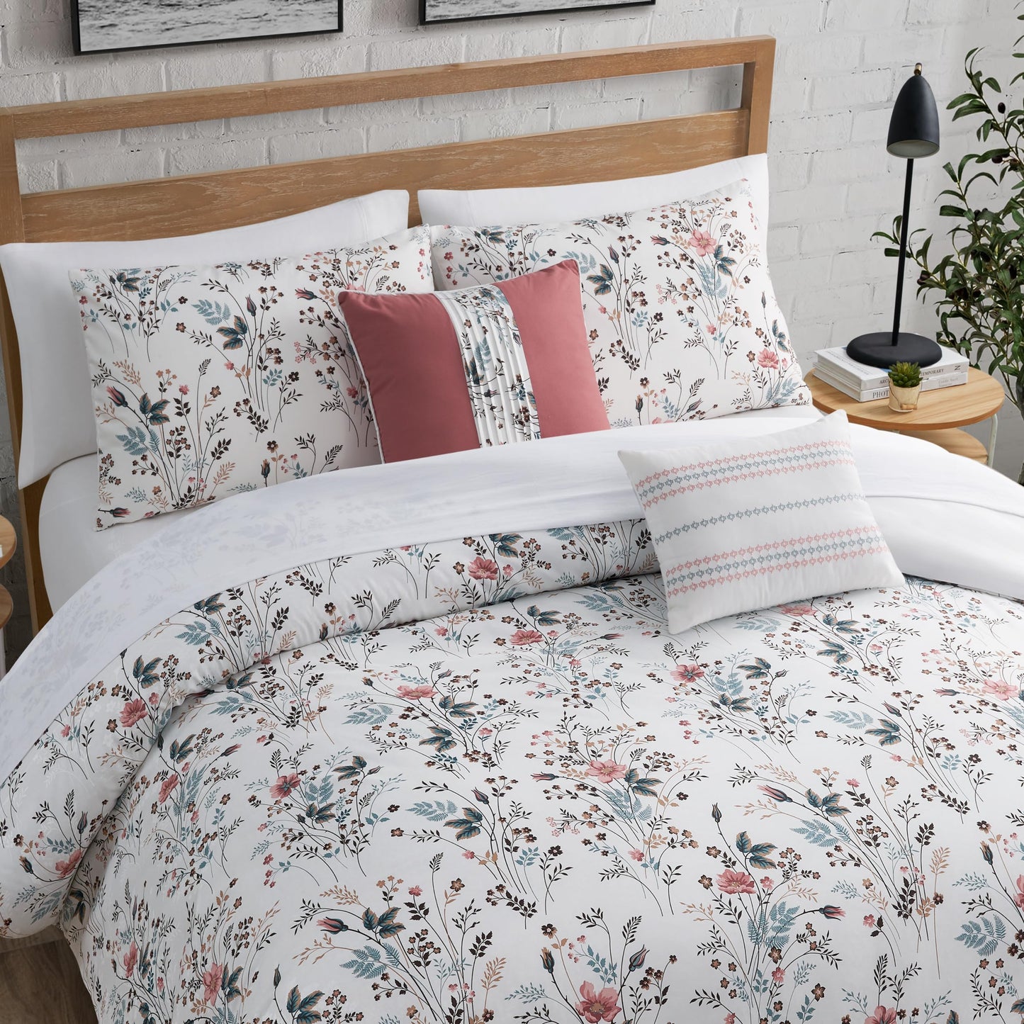 Lucky Brand Wildflower Beige Comforter Set with Pillows - Full/Queen Size - 5 Piece Luxurious Bedding Ensemble