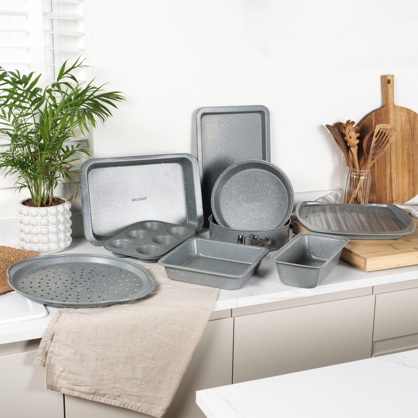 Salter Marblestone 3-Piece Baking Set - Non-Stick Oven Trays, Lightweight Carbon Steel, Easy Wipe Clean, Includes a 36cm Roaster, 37cm Baking Tray, 23cm Square Tray, Oven Safe to 220°C, PFOA Free