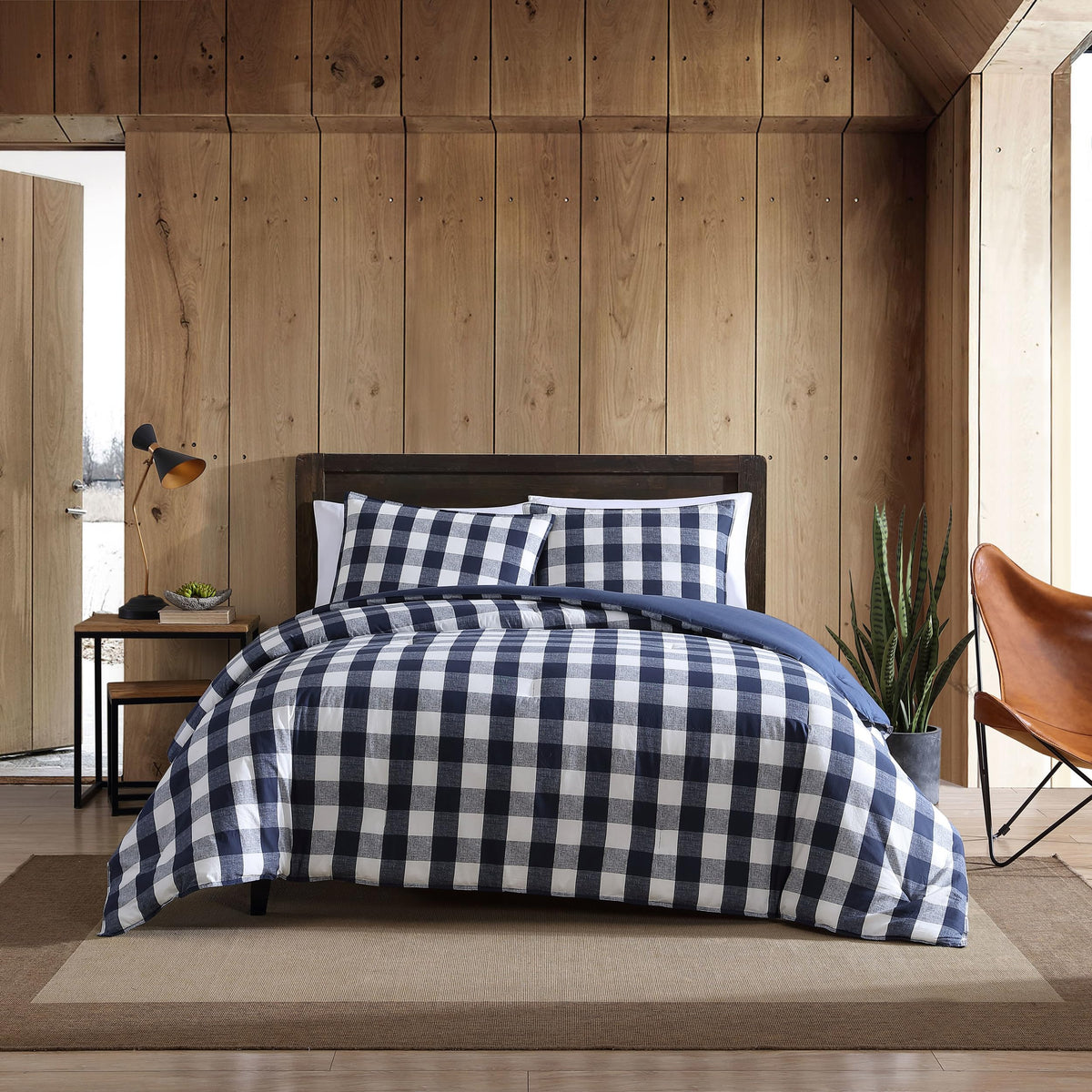 Eddie Bauer - Queen Comforter Set with Shams, Cotton Reversible Bedding, Medium Weight All-Season, Lakehouse Plaid Blue