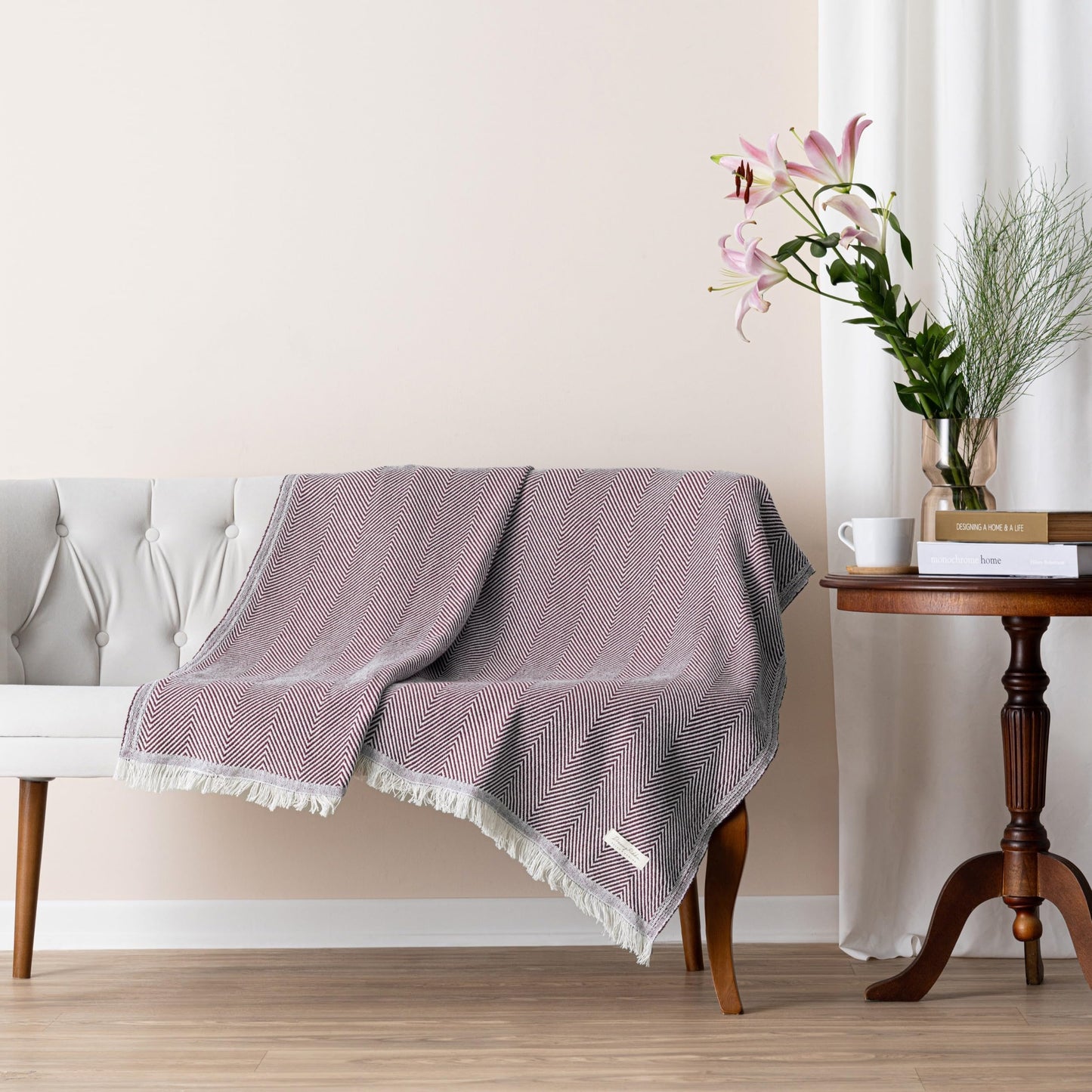 DREAMY RIKKA Bed Blanket, Queen Size (79 x 90 Inch), Cotton-Rich Blend, Soft Textured Woven Coverlet, Easycare, Lightweight & Breathable Bed Layering, All Season Bedding, Burgundy