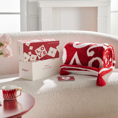 Bedsure Valentines Day Throw Blanket - Soft and Warm Sherpa Heart Throws Valentines Day Gifts for Him and Her, I Love You Red 50"x60"