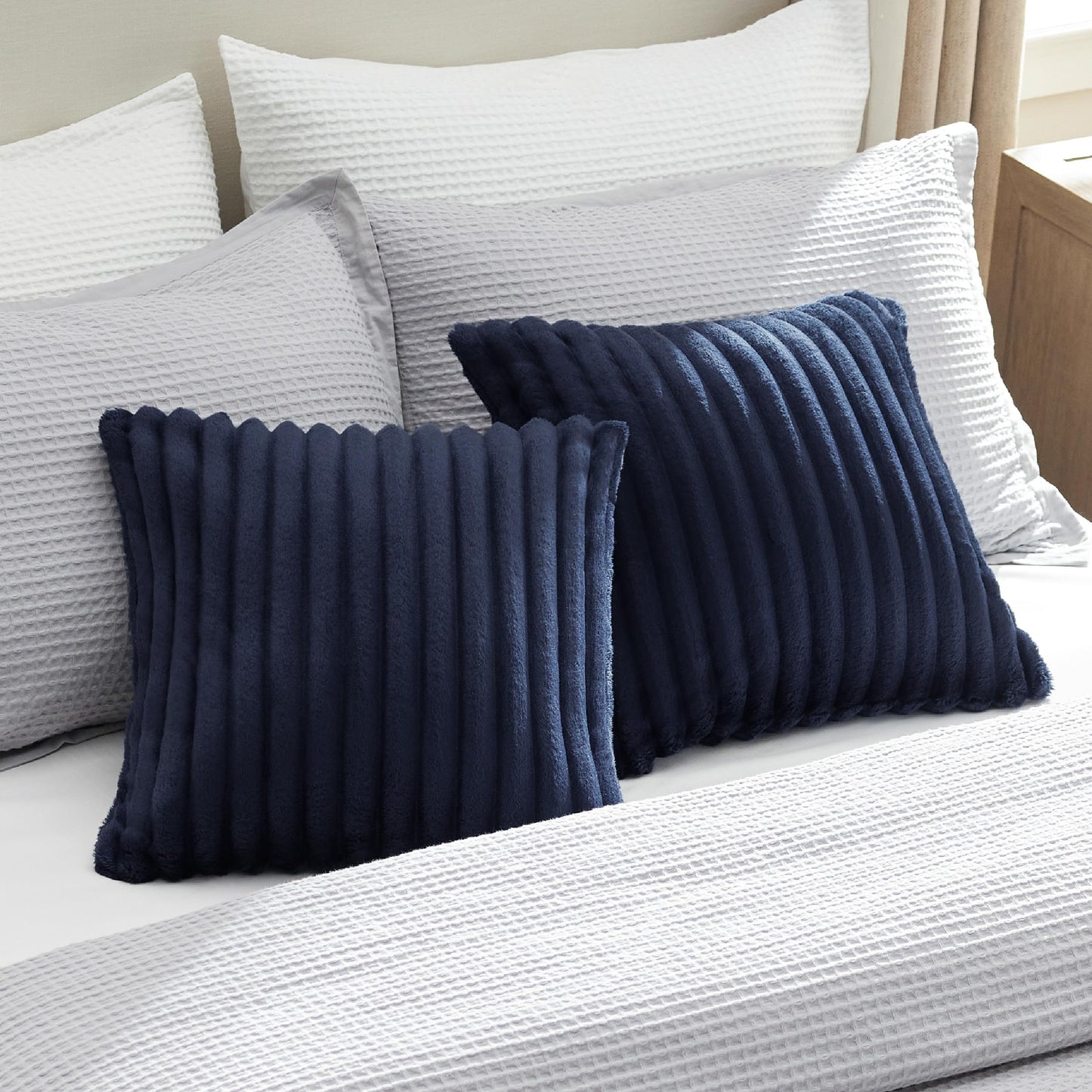 Bedsure Navy Blue Fleece Blanket & Throw Pillow Covers Navy Blue