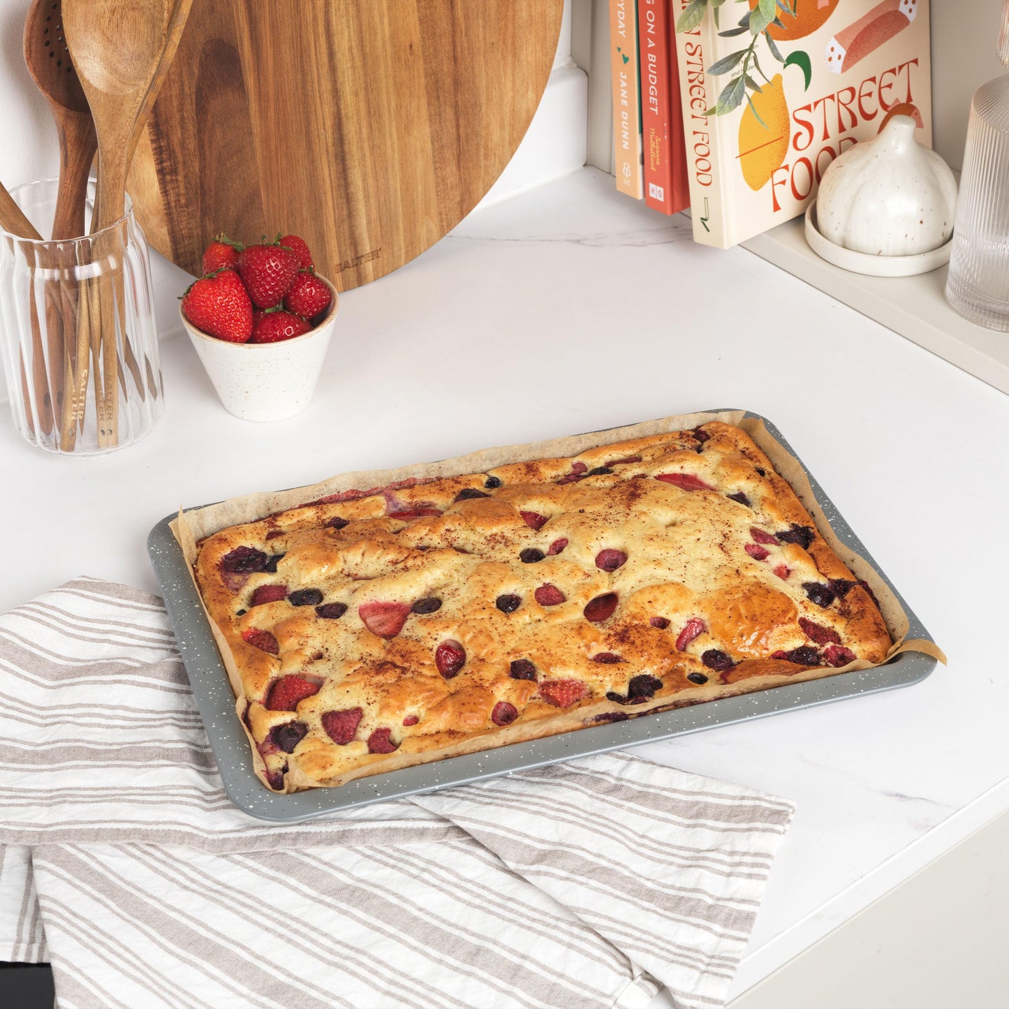Salter Marblestone 3-Piece Baking Set - Non-Stick Oven Trays, Lightweight Carbon Steel, Easy Wipe Clean, Includes a 36cm Roaster, 37cm Baking Tray, 23cm Square Tray, Oven Safe to 220°C, PFOA Free