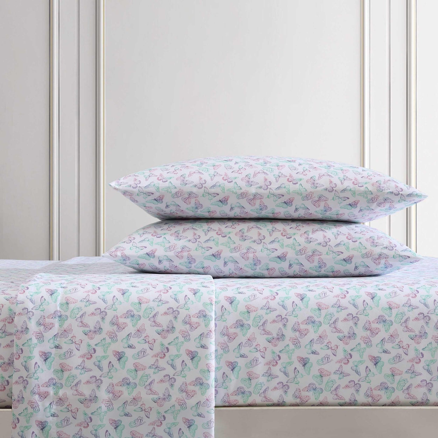 Betsey Johnson - Full Bed Sheets, Fade & Wrinkle Resistant Bedding Set with Matching Sham(s), Soft & Lightweight Bedding Essentials (Butterfly Rainbow Purple, Full)
