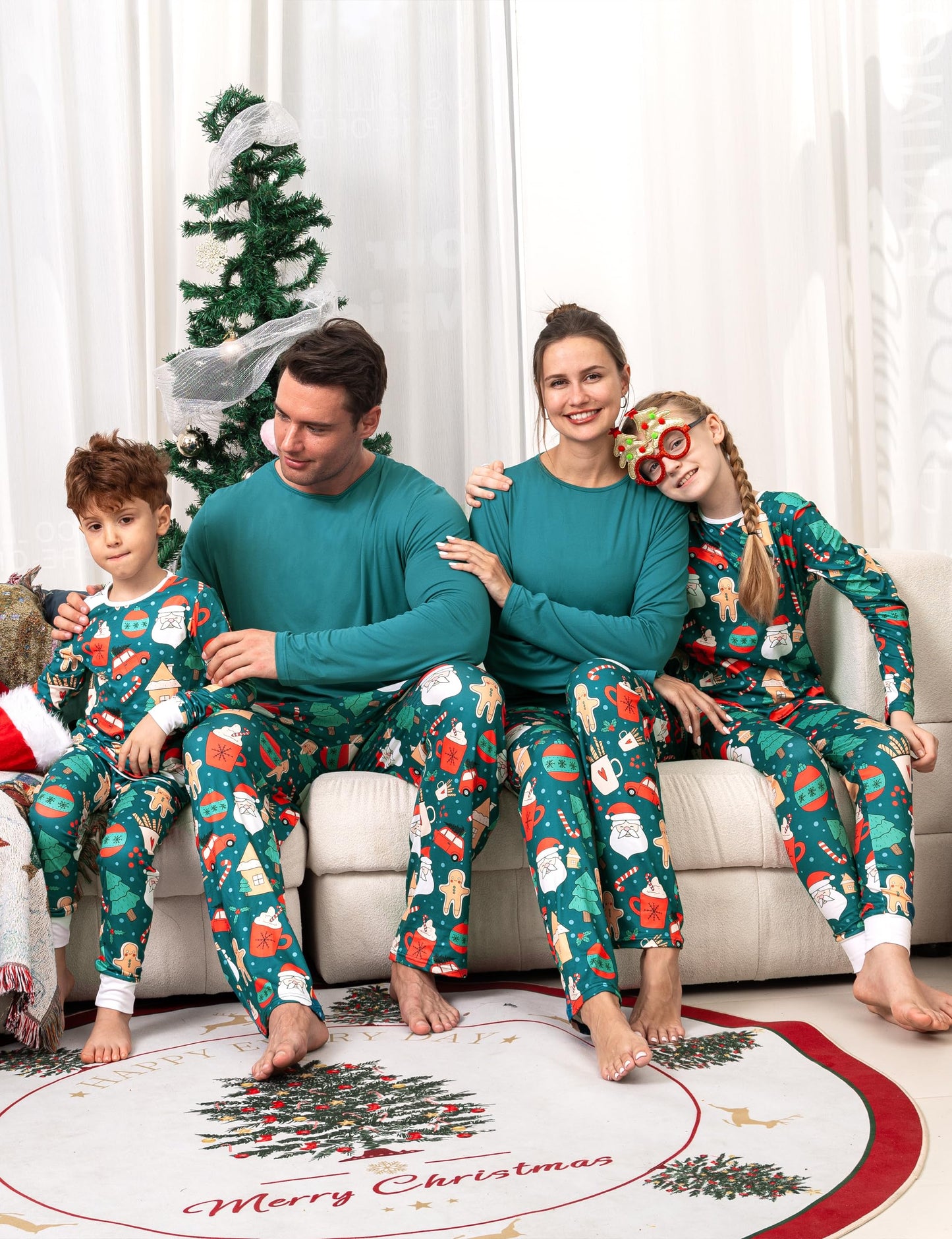 QUNISY Family Pajamas Christmas Matching Sets Xmas Family Pjs Set Couple Holiday Jammies Women/Men Festival Sleepwear Adult and Kids Santa 6T