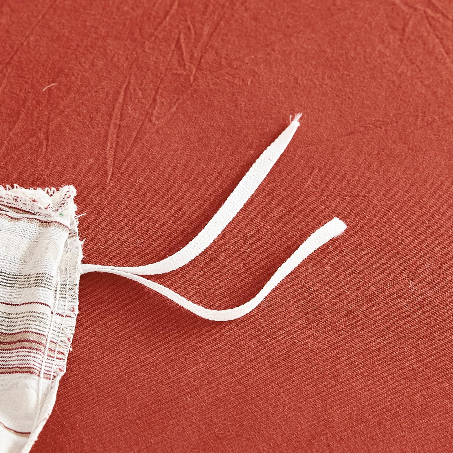 SUSYBAO Duvet Cover Queen 100% Cotton 3 Pieces Set 1 Red White Seersucker Duvet Cover with Zipper Ties 2 Pillow Shams Washed Cotton Classic Striped Textured Bedding Set Soft
